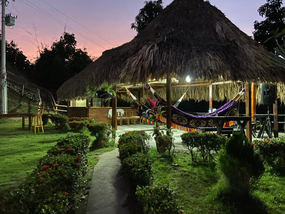 Ecohostal Palmares Del Rio Guachaca Exterior photo